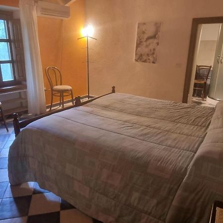 B&B Di Luisa Ledda Ales Luaran gambar